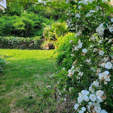 T4 90 M2, Terrasse Et Jardin Prive 100m2